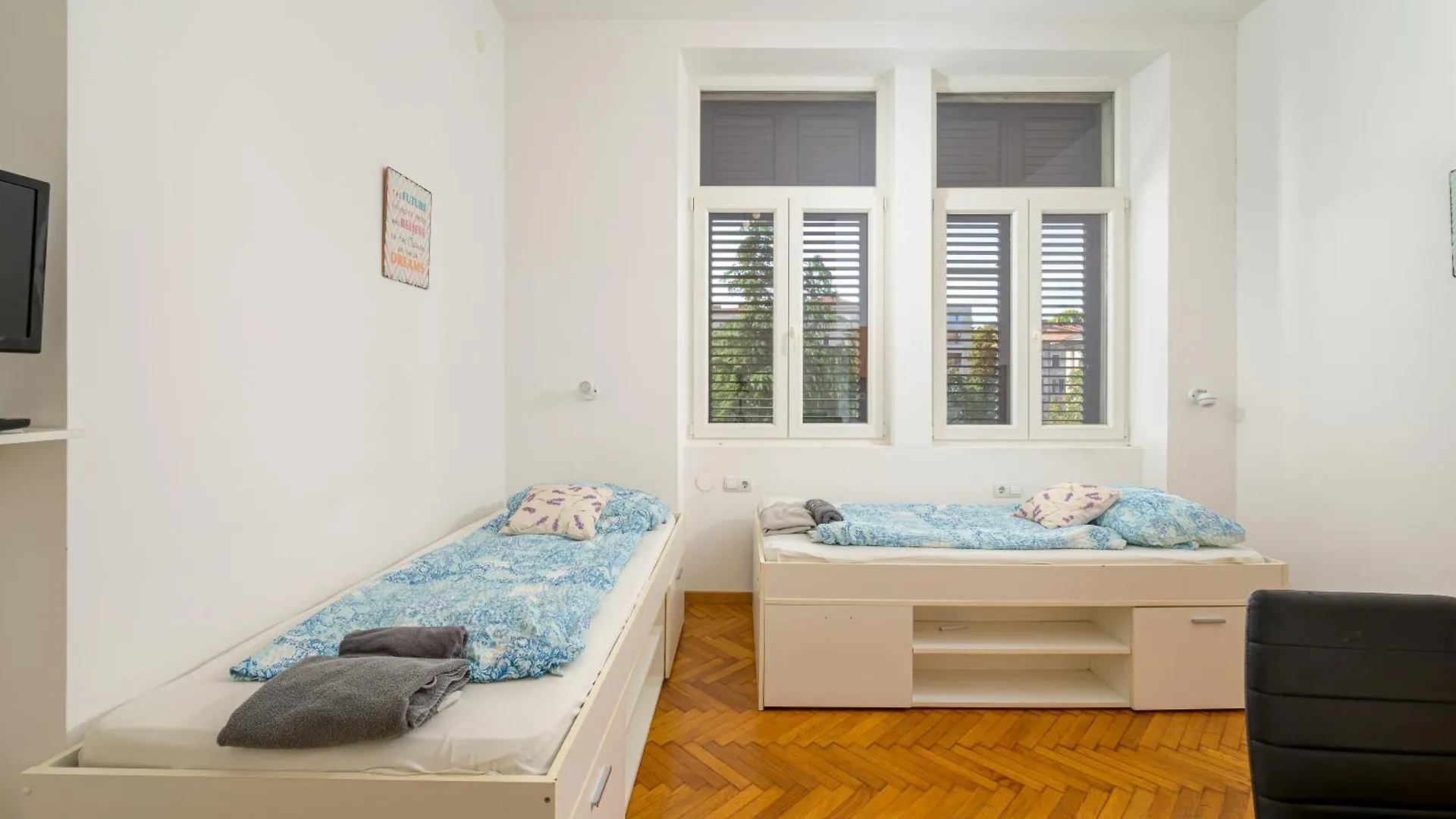 Apartments Todorovic 普拉