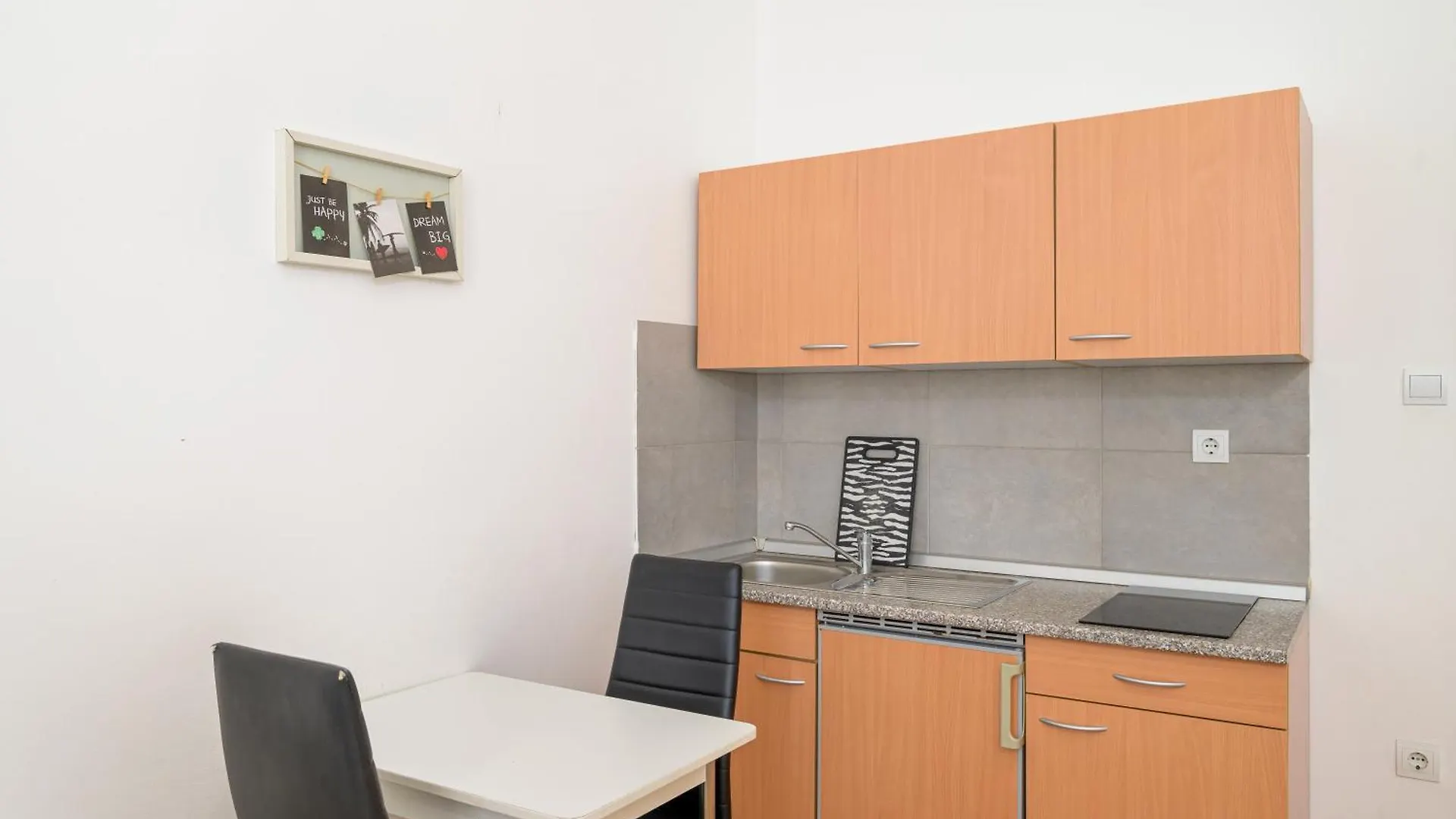 Apartments Todorovic Pula 0*,