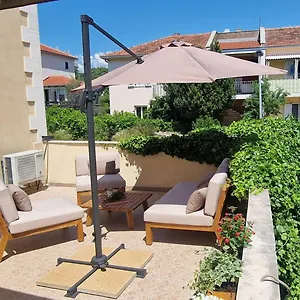https://apartment-goodmood.splithotels.org